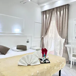 2* Vendégház La Di Piazza Del Popolo